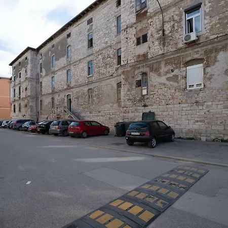 Apartman Mrkonjic Pula